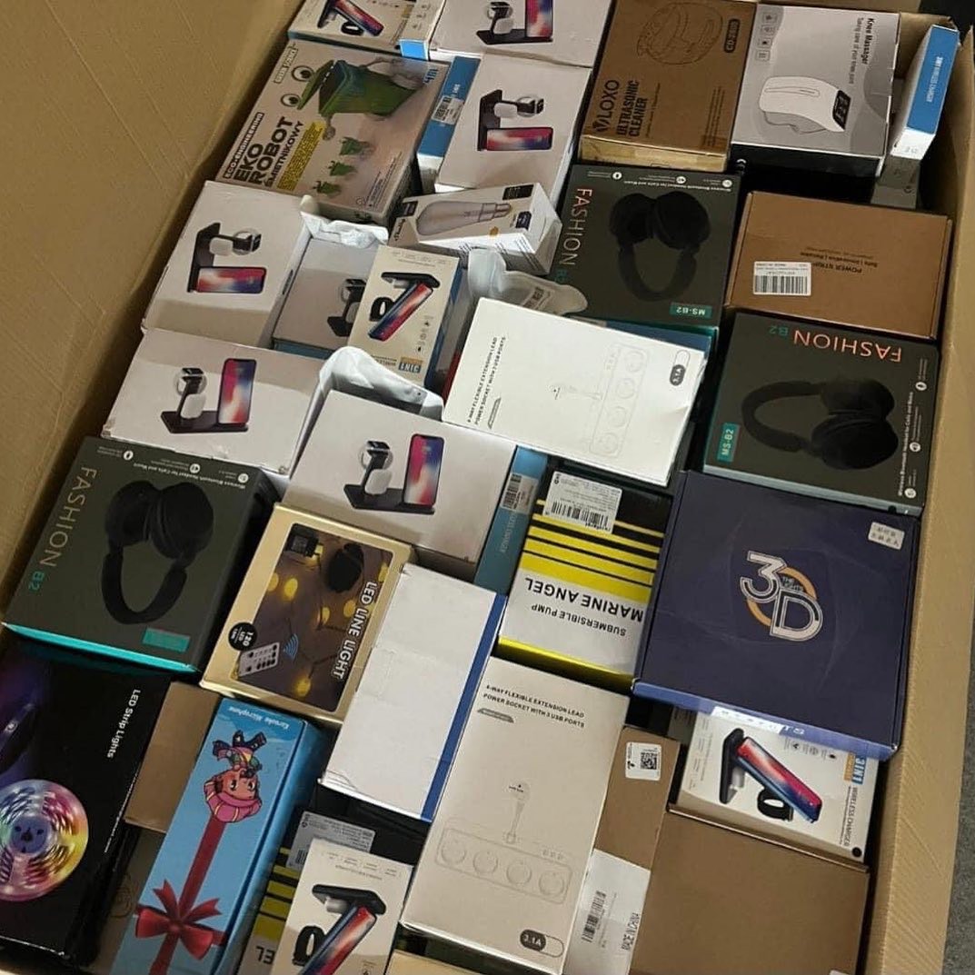 Electronics found in Amazon liquidation pallets