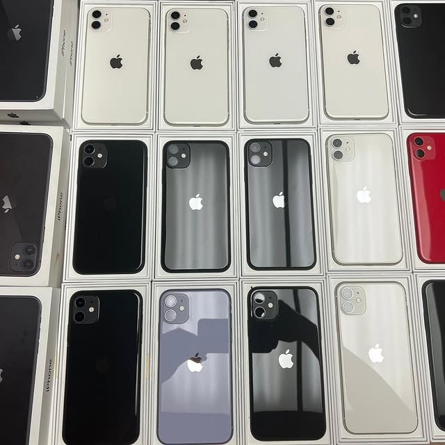 Phone pallets - iPhone, Samsung, Google