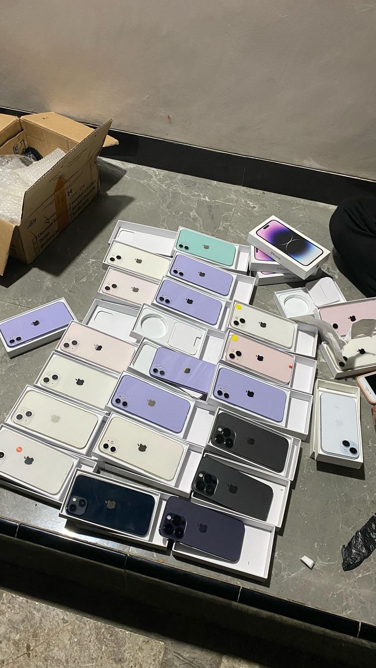 iPhone 13,14,15 series