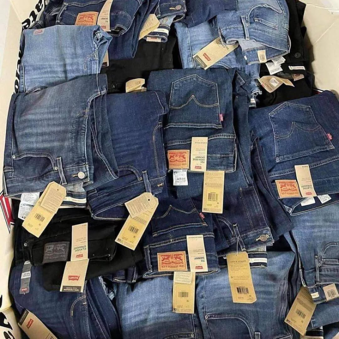 Levi's and Wrangler jeans