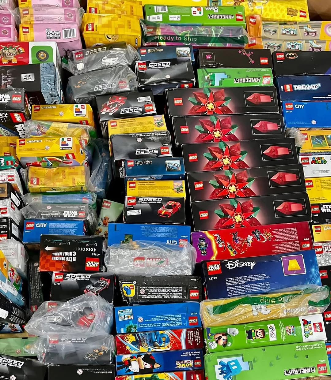 LEGO Minifigures and Marvel sets