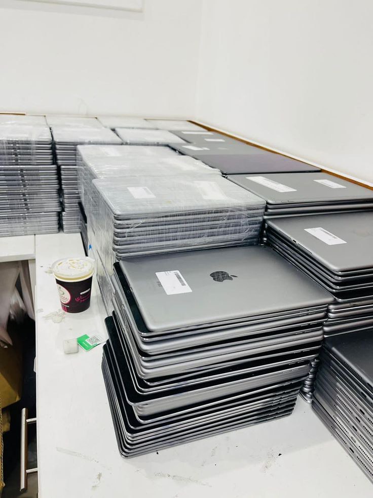 MacBook Air M1/M2 sealed boxes