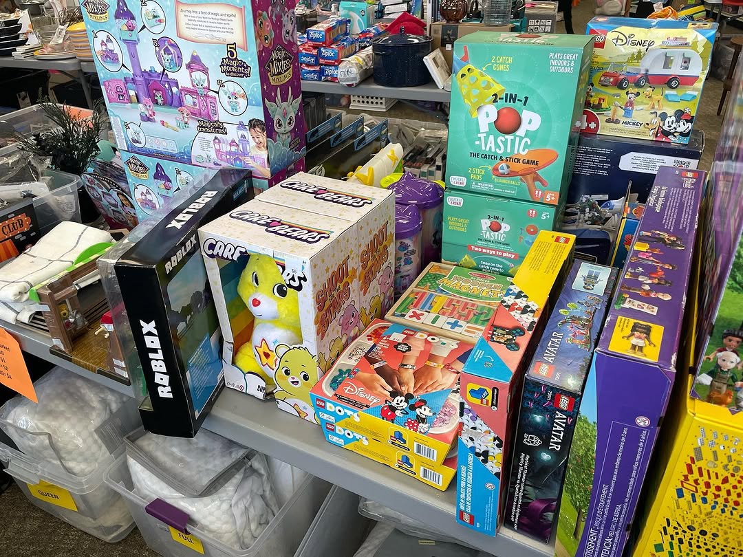 Toy Pallets for Sale - 300 units wholesale electric toys