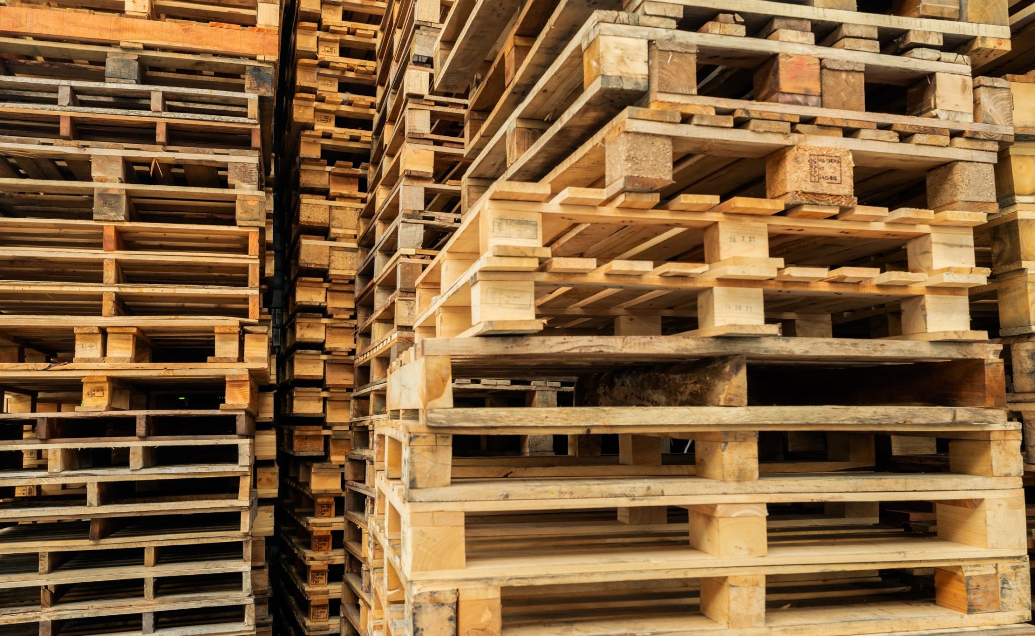 GMA 40x48 wooden pallets - standard size